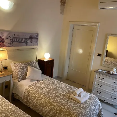 Porta Piccola Bed and Breakfast